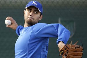 Joakim Soria evalúa sus alternativas tras lesión