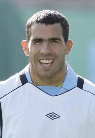 Man-City y PSG habrían llegado a un acuerdo por Tévez