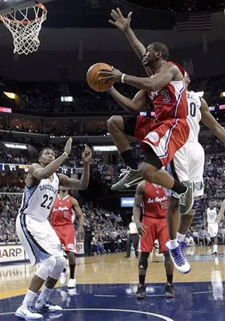 Clippers remontan y se imponen a Grizzlies