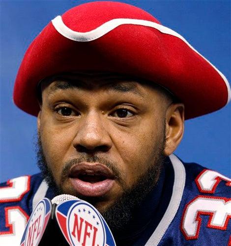 Jugadores de Patriotas atienden a la prensa durante el Día de Medios (FOTO: AP)