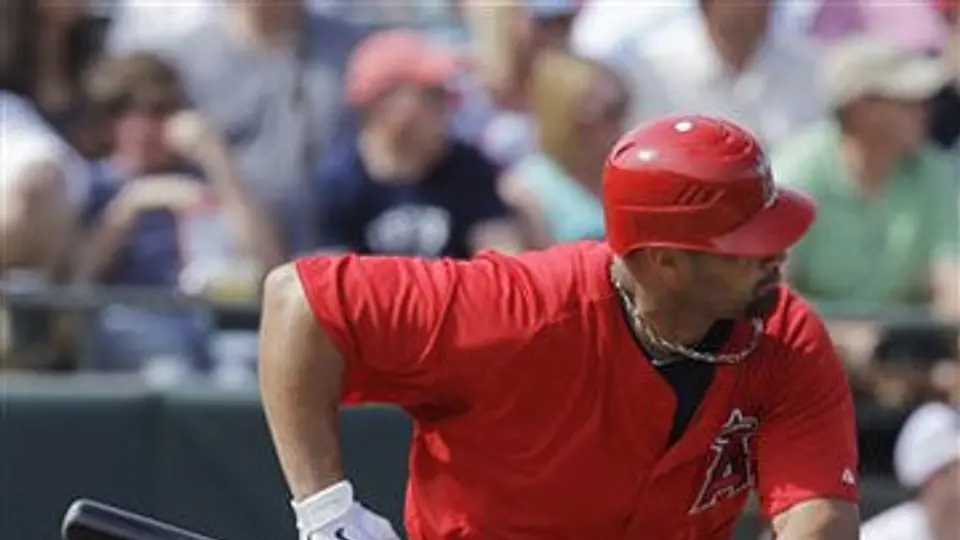 Pujols debuta con el pie derecho con Angelinos