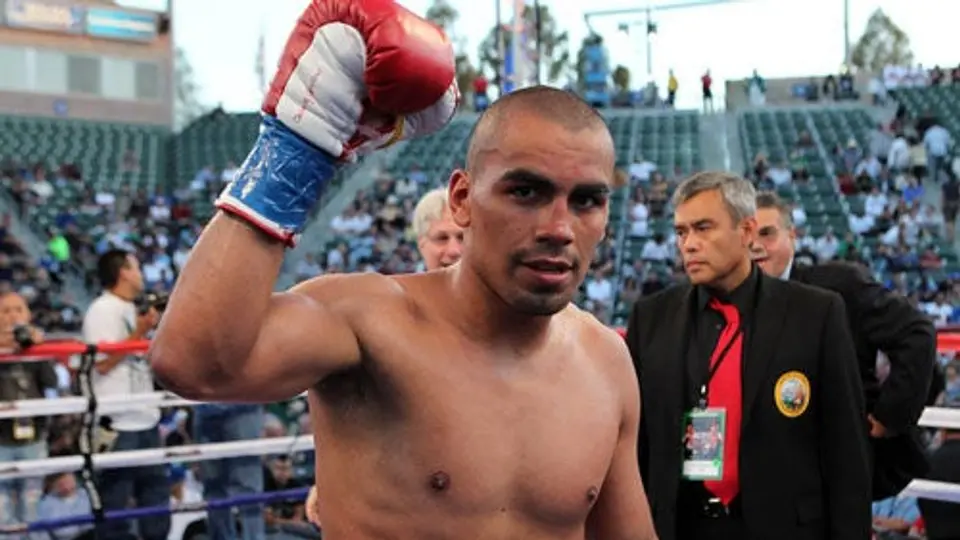 Molina, descalificado ante Kirkland