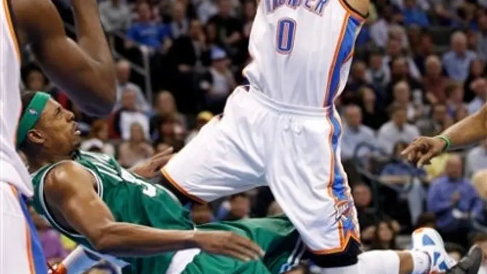 Thunder vence a Celtics y acumula once triunfos al hilo en casa