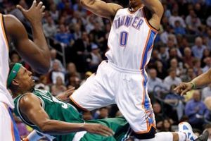 Thunder vence a Celtics y acumula once triunfos al hilo en casa