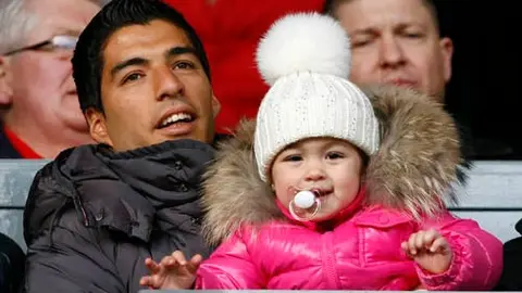 Luis Suárez regresa a la convocatoria del Liverpool