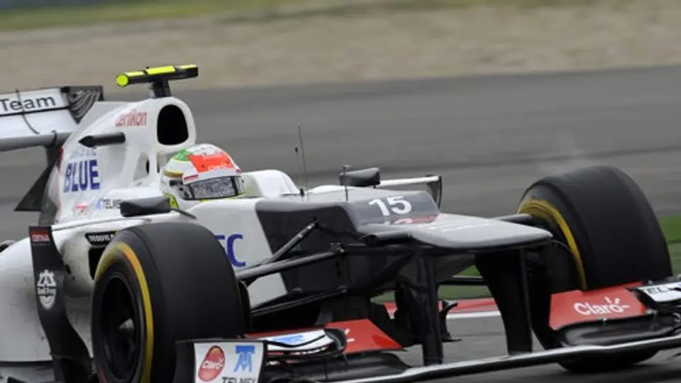 5° lugar para Checo en P3 de España