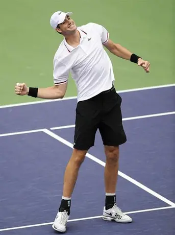 Isner sorprende a Djokovic y avanza a la Final de Indian Wells