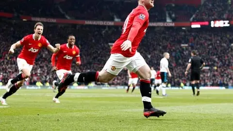 Sin Chicharito en la cancha, Manchester vence al Liverpool