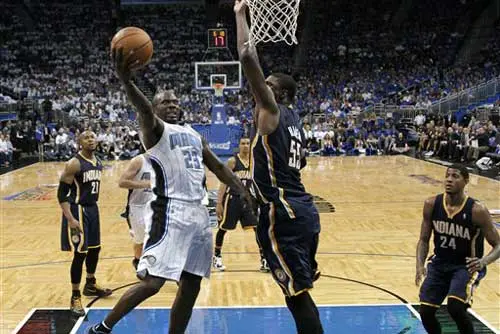 Pacers apalean al Magic y toman ventaja 2-1 en la serie