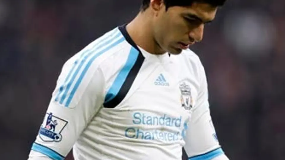 Patrocinador del Liverpool se mostró decepcionado por Suárez