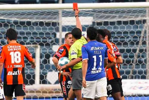 Cejas considera injusta la expulsión que sufrió
