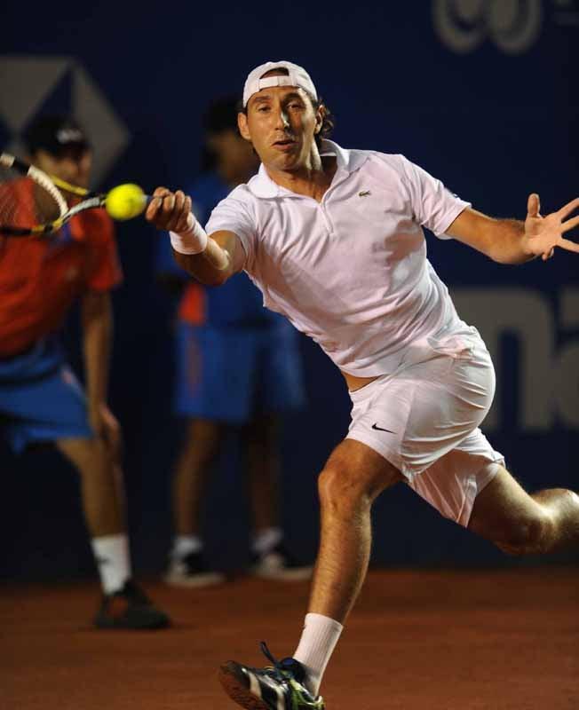El mexicano termina con esta derrota su carrera en los singles. FOTO: ULISES BRAVO
