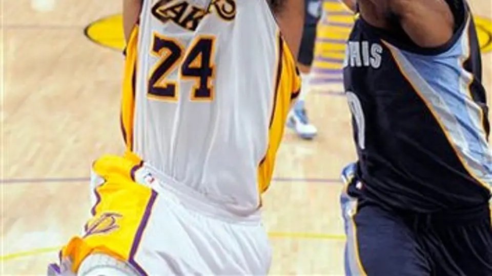 Bryant lleva a Lakers al triunfo 90-82 sobre Memphis