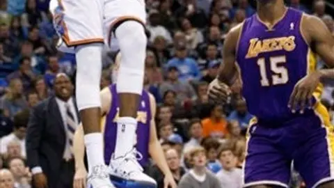 De la mano de Durant, Thunder vence a Lakers