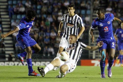 Libertad mostró una planteamiento defensivo | MEXSPORT