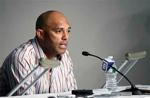 Mariano Rivera tiene un coágulo en la pierna