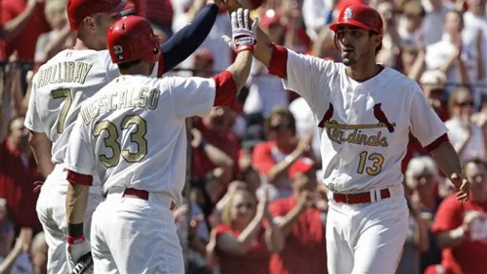 Cardenales se imponen a Cachorros