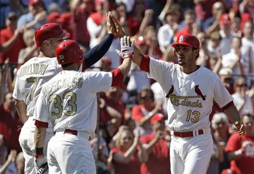 Cardenales se imponen a Cachorros
