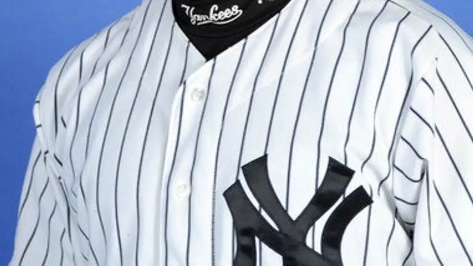 El ex pelotero sultán, Manny Bañuelos fue apaleado en la derrota de Yanquis