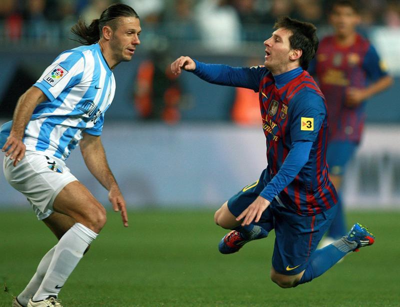 Lionel Messi hizo un hat-trick en la goleada sobre el Málaga. FOTO: EFE