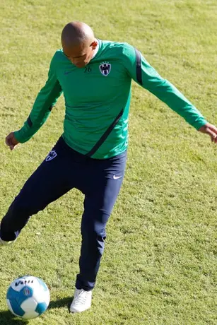 Humberto Suazo ya trabajó con la pelota