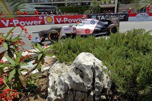 "La carrera se perdió ayer (sábado)": Checo