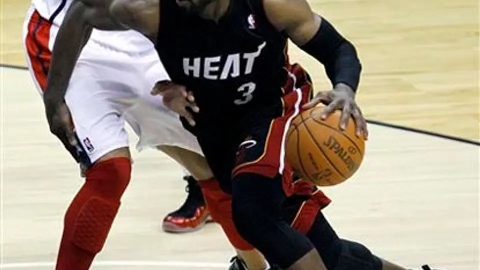 Wade y Bosh guiaron el triunfo de Miami sobre Wizards