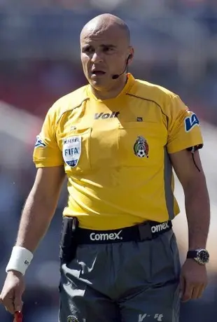 Chacón dirigirá la Vuelta del Once Caldas vs Internacional