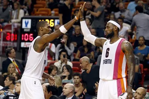 El Heat doblega a los 76ers