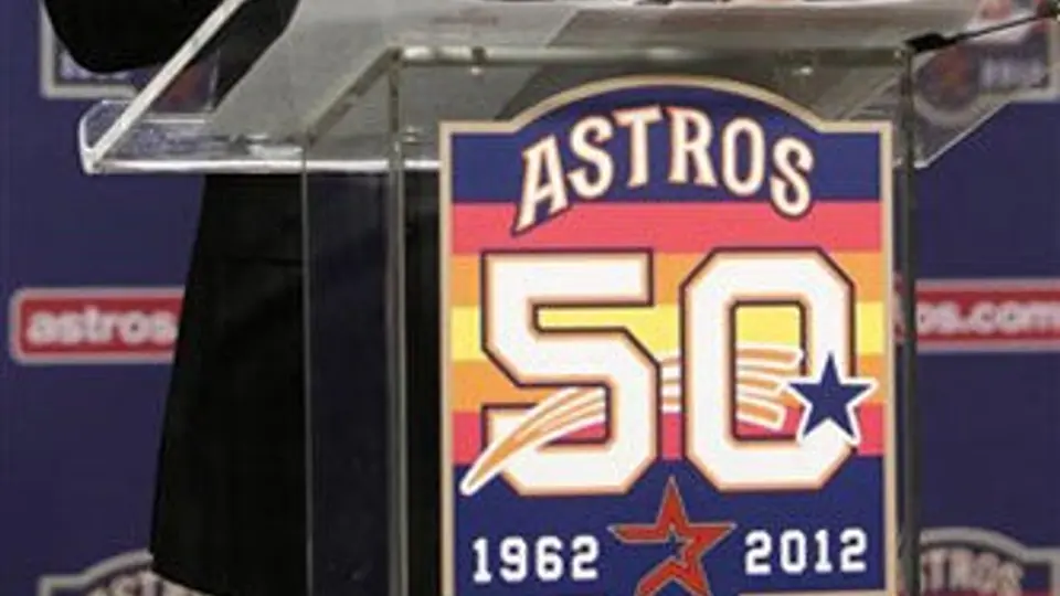 Evalúan cambiar nombre y uniforme de los Astros