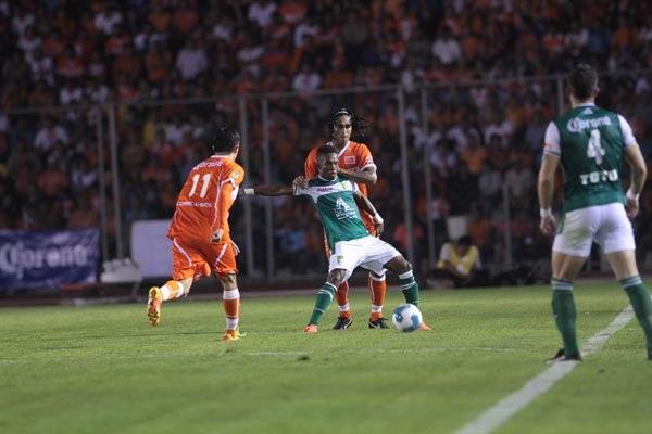 Hacia el final del encuentro, León logra marcar | MEXSPORT