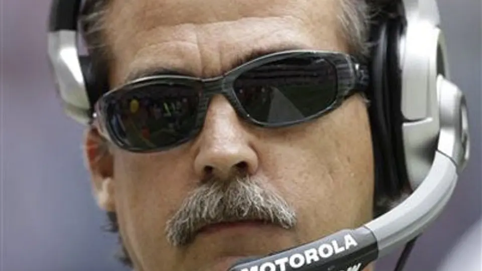 Jeff Fisher se reúne con los Delfines