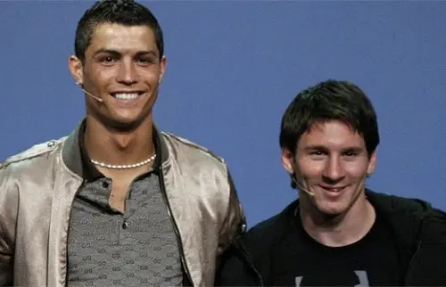 Cristiano o Messi, ¿quién se 'verá más guapo' en la cancha?