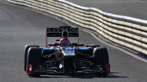 Lotus abandona Montmeló por problemas con el chasis