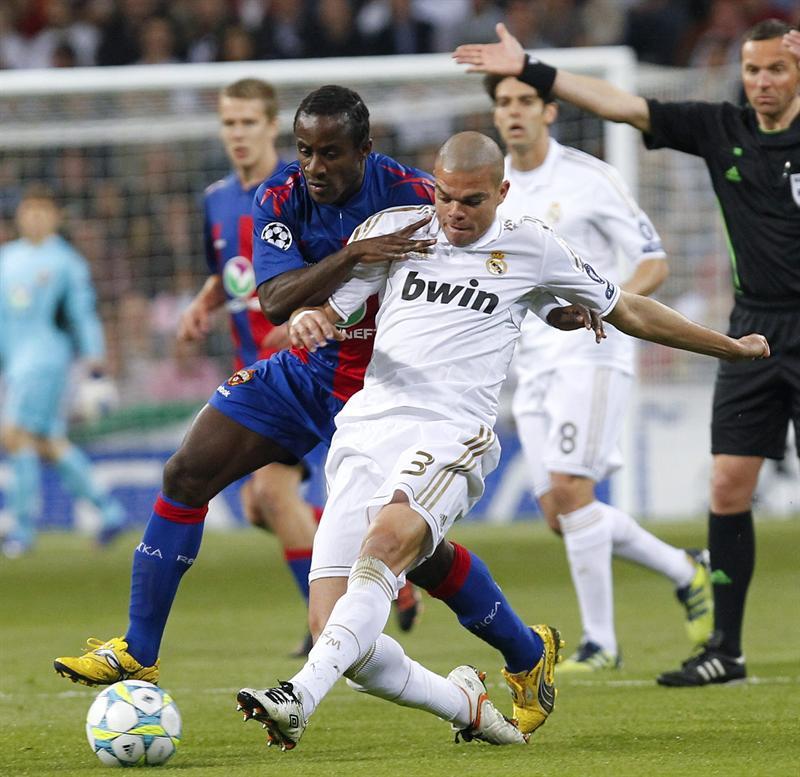 Al primer tiempo, los merengues se adelantaron en el marcador. FOTO: EFE