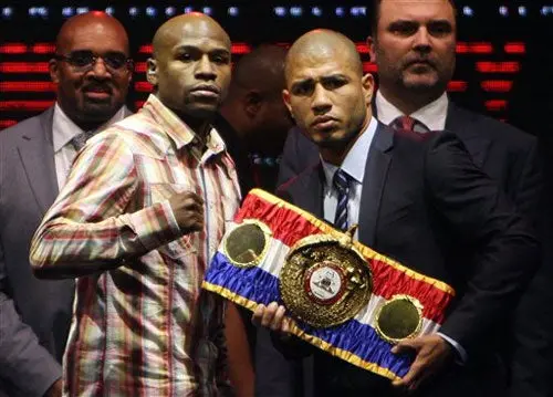 Cotto va por el invicto de Mayweather