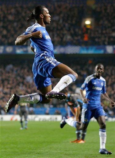 Drogba inició la remontada. FOTO: AP