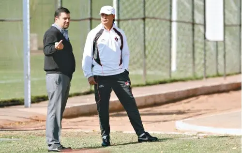 Bueno, descartado; Asad o Carrillo al timón de Tecos