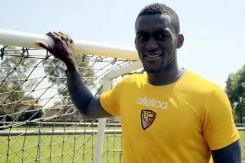 Jackson Martínez vuelve del retiro y regresa al futbol profesional seis años después