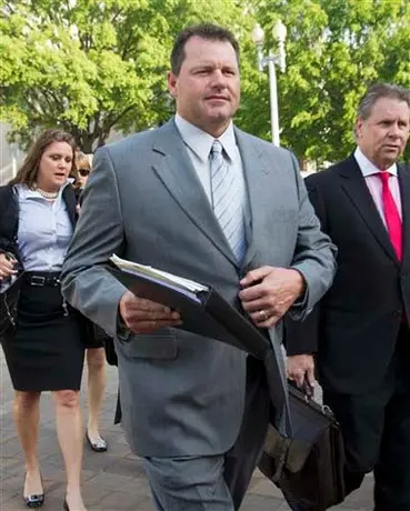 Alegatos en juicio a Clemens serían el lunes