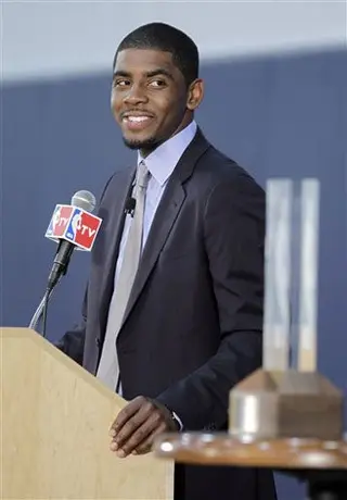 Kyrie Irving, novato del año en NBA