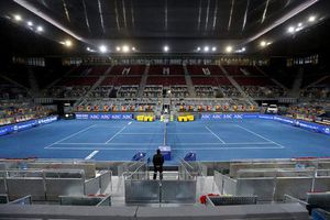 Nadal critica arcilla azul del Masters de Madrid