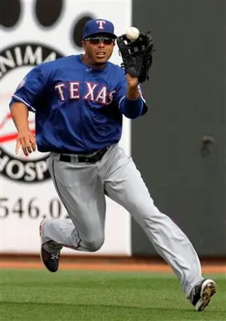 Diablos Rojos apaleados por Rangers