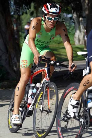 Francisco Serrano gana segundo lugar en la Copa Continental