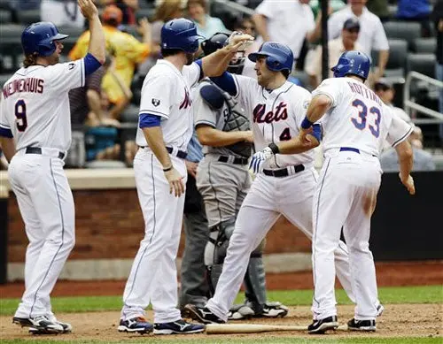Mets blanquean a Padres