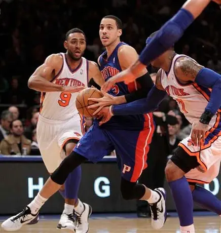 Nueva York se impone 113-86 a Pistons