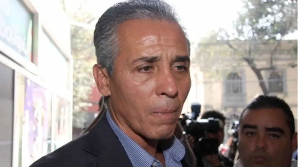 Bueno mantiene pláticas con directiva de Estudiantes