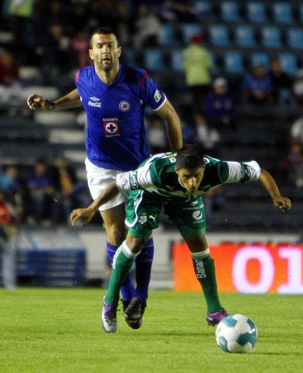 Cruz Azul fue mejor en el primer tiempo. FOTO: MEXSPORT