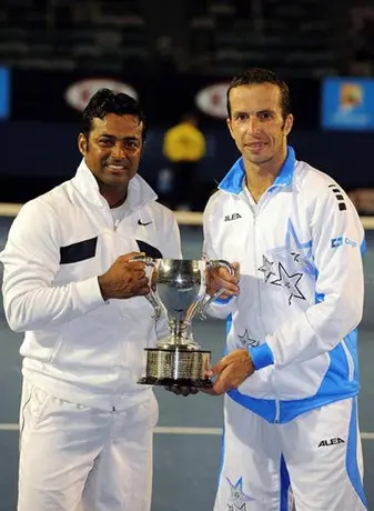 Paes y Stepanek se quedan con el título de dobles en Australia