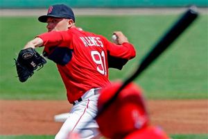 Aceves alza la mano en Boston tras lesión de Bailey